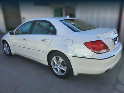 Used 2005 Acura RL AWD/4WD image 8