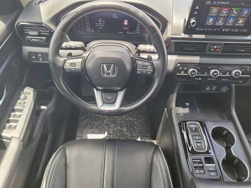 Used 2024 Honda Pilot Elite image 18