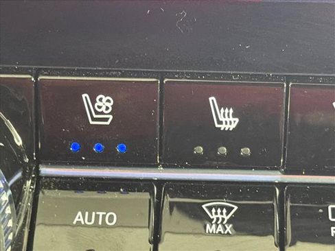 Used 2024 GMC Canyon AT4 w/ AT4 Premium Package AWD/4WD image 30