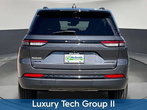 Used 2023 Jeep Grand Cherokee Limited w/ Luxury Tech Group II AWD/4WD image 7