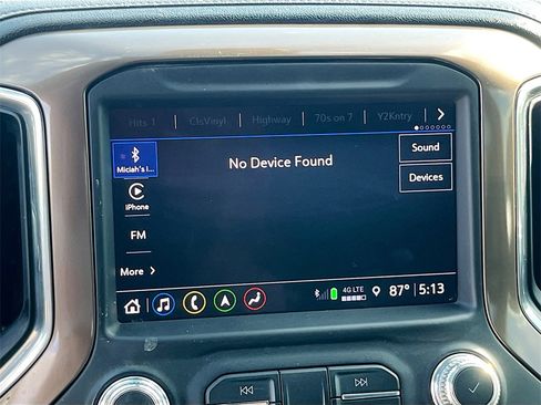 Used 2021 Chevrolet Silverado 1500 High Country w/ Technology Package image 15