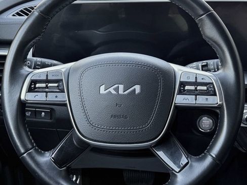 Used 2025 Kia Telluride S AWD/4WD image 18