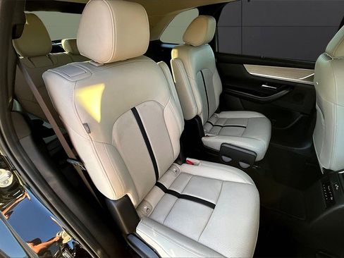 Used 2024 MAZDA CX-90 3.3 Turbo w/ Preferred Package image 28