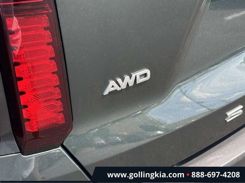 Used 2022 Kia Sorento S w/ Panoramic Sunroof Package AWD/4WD image 9