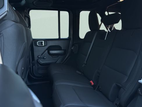 Used 2020 Jeep Wrangler Unlimited Sport AWD/4WD image 26