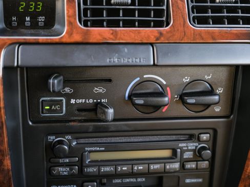 Used 1998 Toyota 4Runner Limited image 22