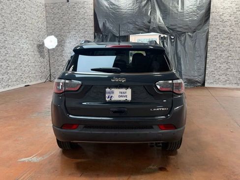 Used 2018 Jeep Compass Limited w/ Navigation Group FWD image 5