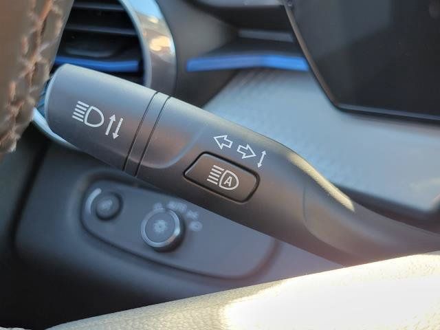 New 2026 Chevrolet Trax LT w/ Driver Confidence Package FWD image 16