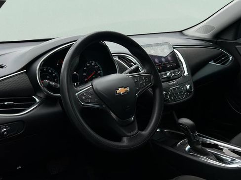 Used 2021 Chevrolet Malibu LT FWD image 11