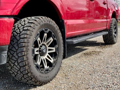 Used 2020 Ford F150 Lariat w/ Equipment Group 502A Luxury AWD/4WD image 18