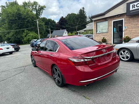 Used 2016 Honda Accord Sport image 16