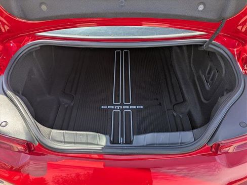 Used 2021 Chevrolet Camaro LT w/ Technology Package RWD image 6