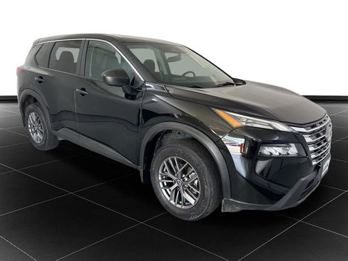 Used 2024 Nissan Rogue S AWD/4WD image 7