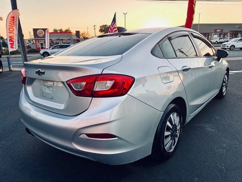 Used 2016 Chevrolet Cruze LS FWD image 6