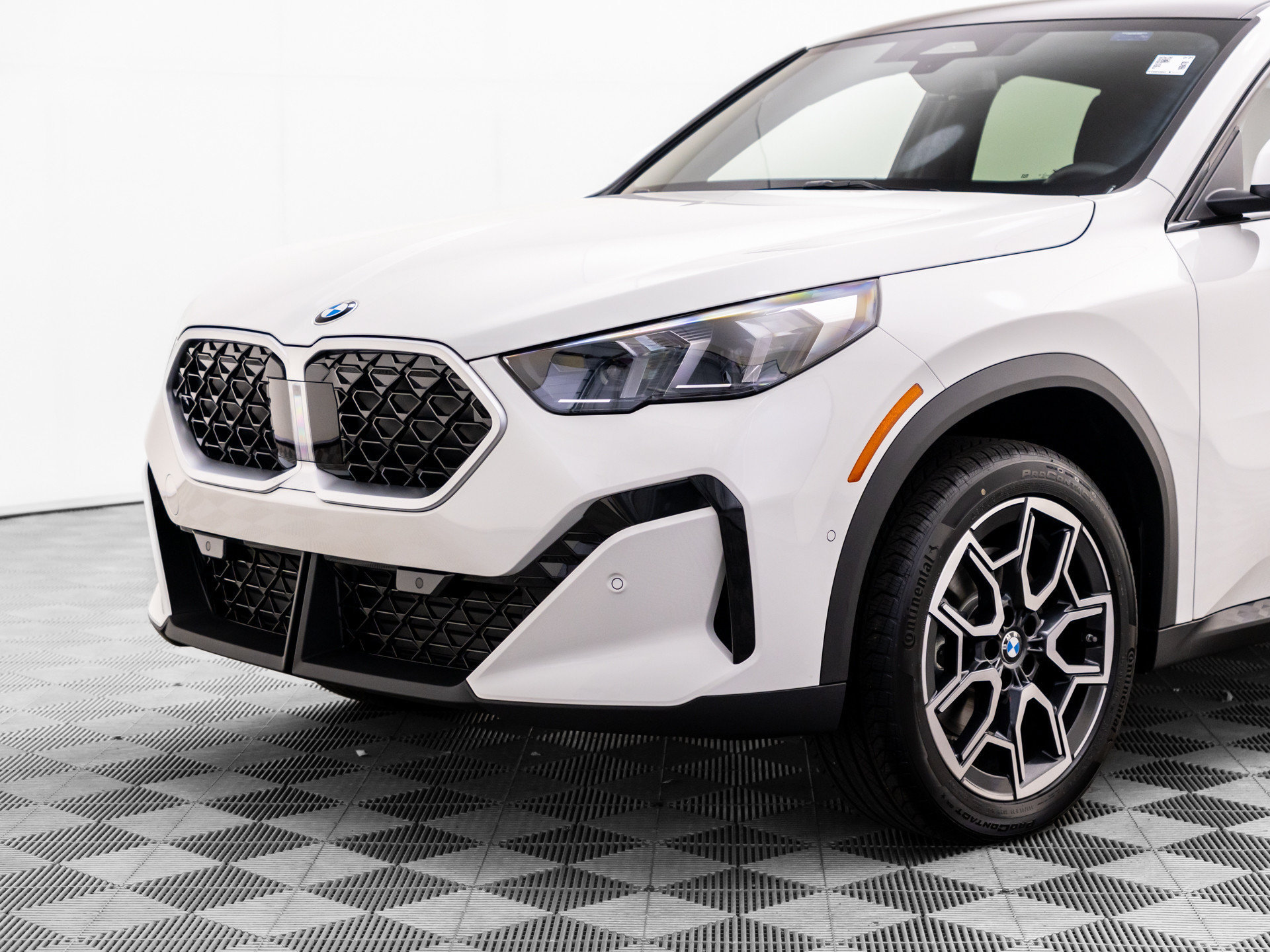 Used 2026 BMW X2 xDrive28i w/ Convenience Package AWD/4WD image 39