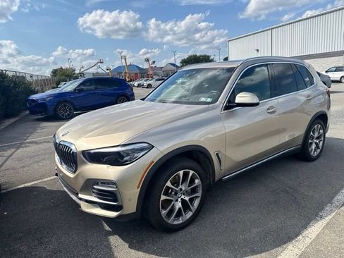 Used 2019 BMW X5 xDrive40i w/ Premium Package 2 AWD/4WD image 3