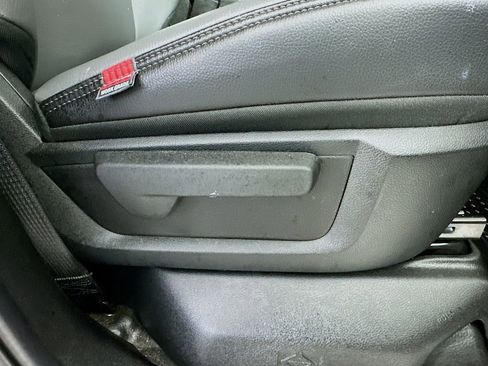 Used 2025 RAM 3500 Tradesman w/ Chrome Appearance Group AWD/4WD image 22