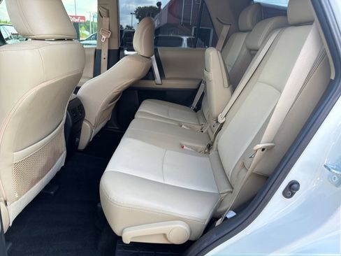 Used 2021 Toyota 4Runner SR5 Premium w/ Moonroof Package AWD/4WD image 29
