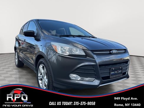 Used 2015 Ford Escape SE image 7