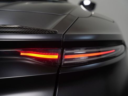 Used 2022 Aston Martin DBS Superleggera Volante RWD image 23
