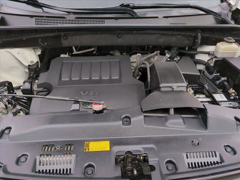 Used 2015 Toyota Highlander Limited image 21