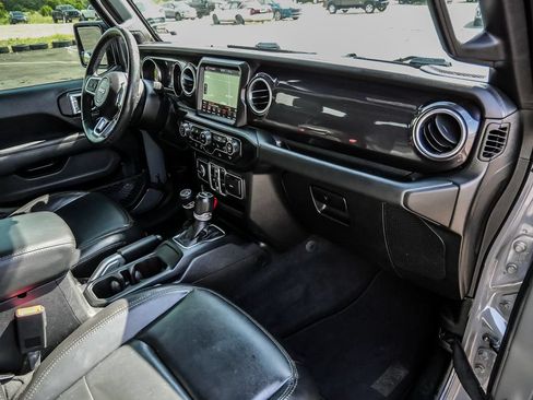 Used 2021 Jeep Wrangler Unlimited Sahara AWD/4WD image 75