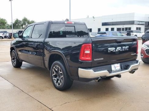 Used 2025 RAM 1500 Laramie AWD/4WD image 4