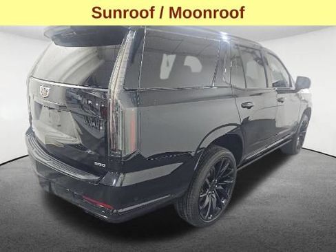 Used 2025 Cadillac Escalade Sport Platinum w/ LPO, Floor Liner Package AWD/4WD image 5