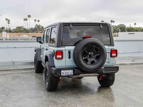 Used 2023 Jeep Wrangler Unlimited Sport AWD/4WD image 7