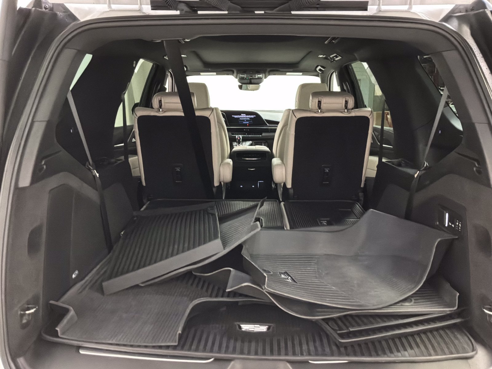 Used 2023 Cadillac Escalade Sport w/ LPO, ONYX Package AWD/4WD image 27