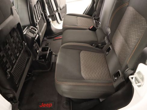 Used 2022 Jeep Gladiator Mojave w/ Trailer Tow Package image 12