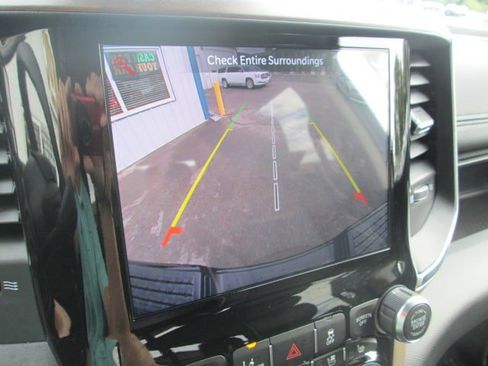 Used 2024 RAM 2500 Laramie w/ Safety Group image 19