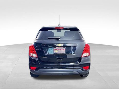 Used 2020 Chevrolet Trax LS w/ Tint and Cruise Package AWD/4WD image 9