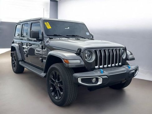Used 2023 Jeep Wrangler Unlimited Sahara image 24