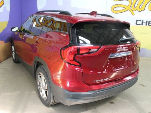 Used 2018 GMC Terrain SLE w/ GMC Pro Grade Package AWD/4WD image 6
