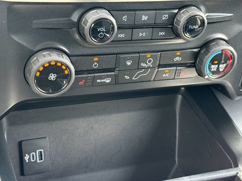 Used 2024 Ford F250 XLT w/ XLT Premium Package AWD/4WD image 25