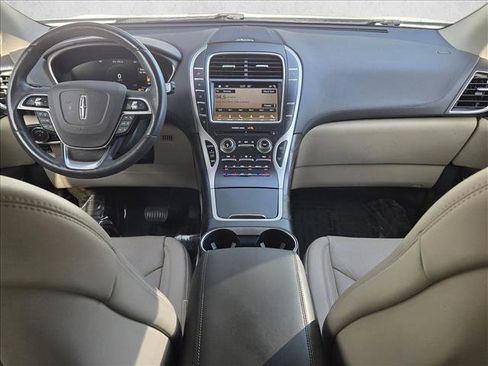 Used 2019 Lincoln Nautilus Reserve image 18