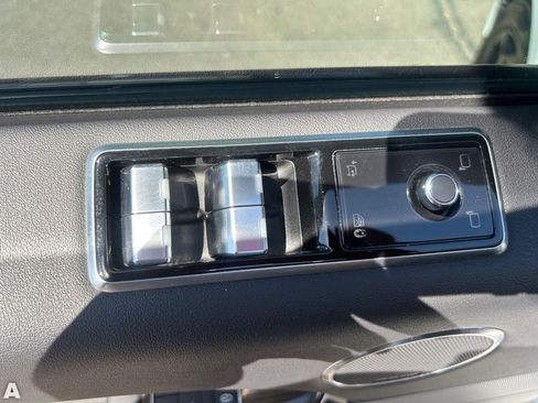 Used 2019 Land Rover Range Rover Sport HSE AWD/4WD image 19