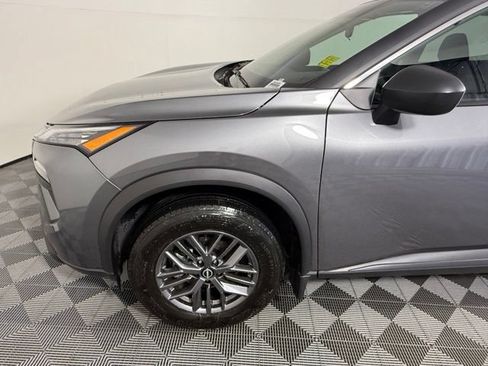 Used 2025 Nissan Rogue S AWD/4WD image 12