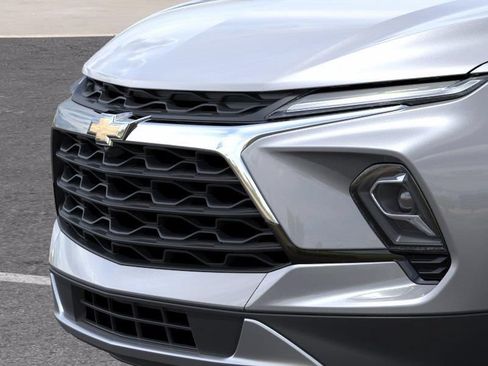 New 2026 Chevrolet Blazer LT w/ Convenience Package FWD image 13