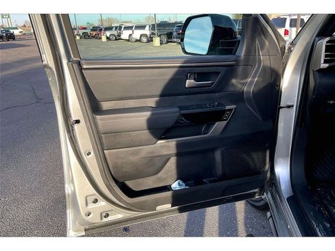 Used 2025 Toyota Tundra Limited image 25