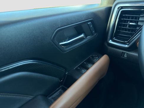 Used 2023 GMC Canyon AT4 AWD/4WD image 12