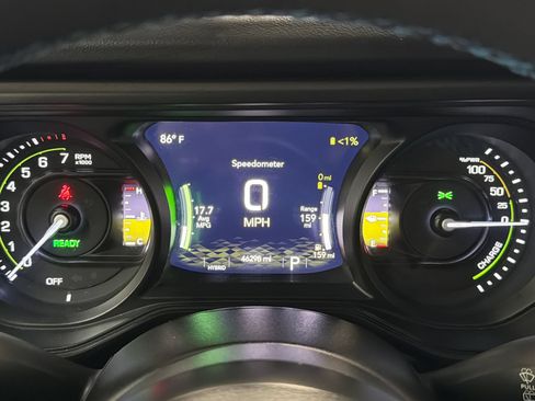 Used 2024 Jeep Wrangler Unlimited Rubicon 4xe AWD/4WD image 22
