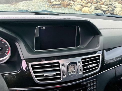 Used 2015 Mercedes-Benz E 63 AMG S-Model image 19