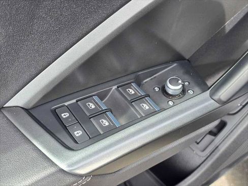 Used 2022 Audi Q3 2.0T Premium Plus w/ Premium Plus Package AWD/4WD image 23