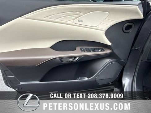 Used 2025 Lexus RX 350 w/ Convenience Package AWD/4WD image 23