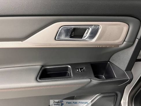 New 2026 Ford Explorer Active RWD image 34
