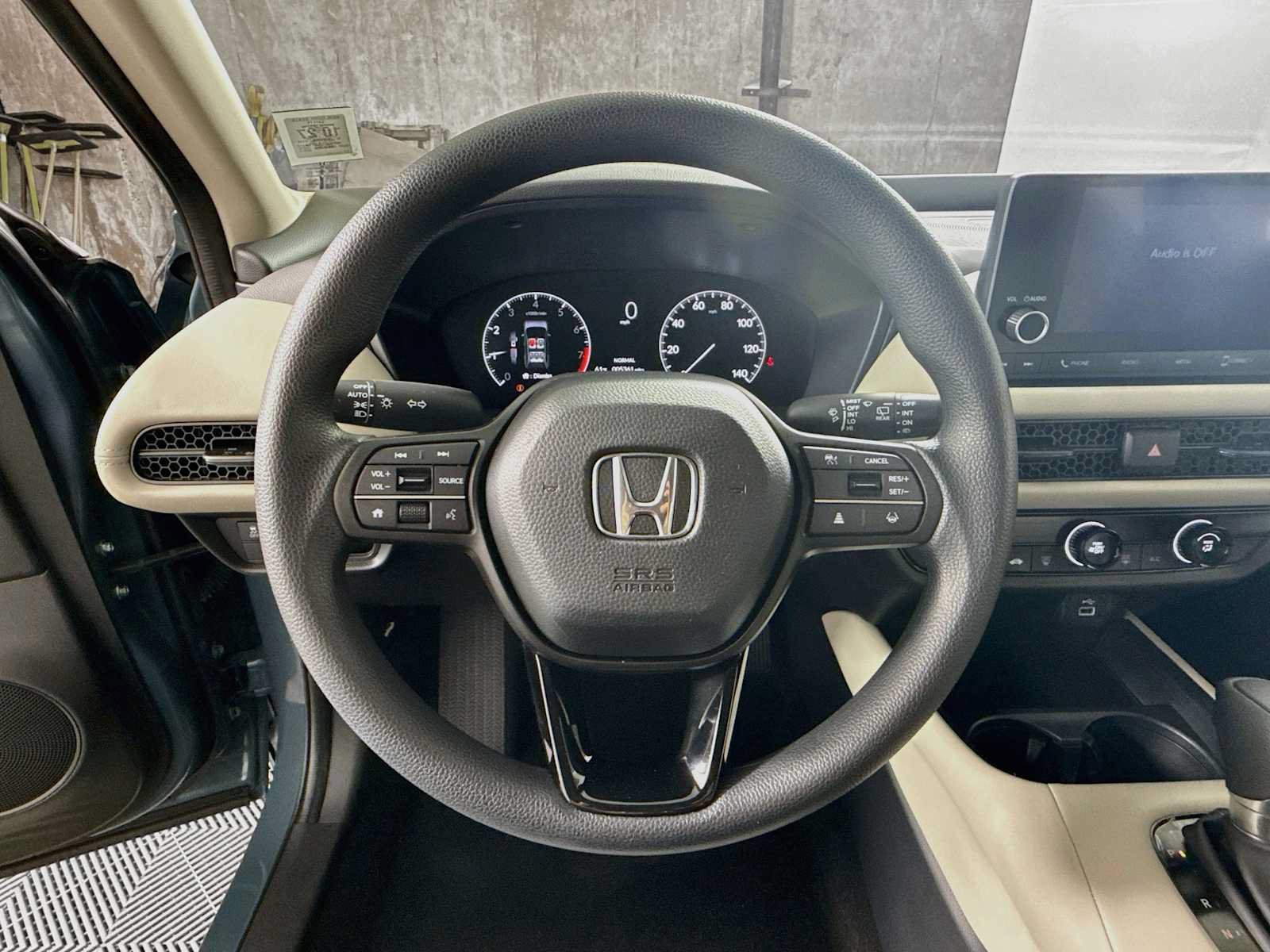 Used 2025 Honda HR-V LX image 11