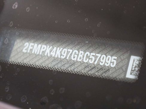 Used 2016 Ford Edge Titanium w/ Equipment Group 301A image 42