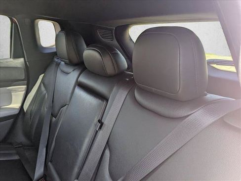 Used 2025 Jeep Compass Limited AWD/4WD image 15